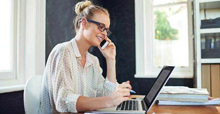 A-participant-following-up-with-a-potential-lead-after-a-networking-event